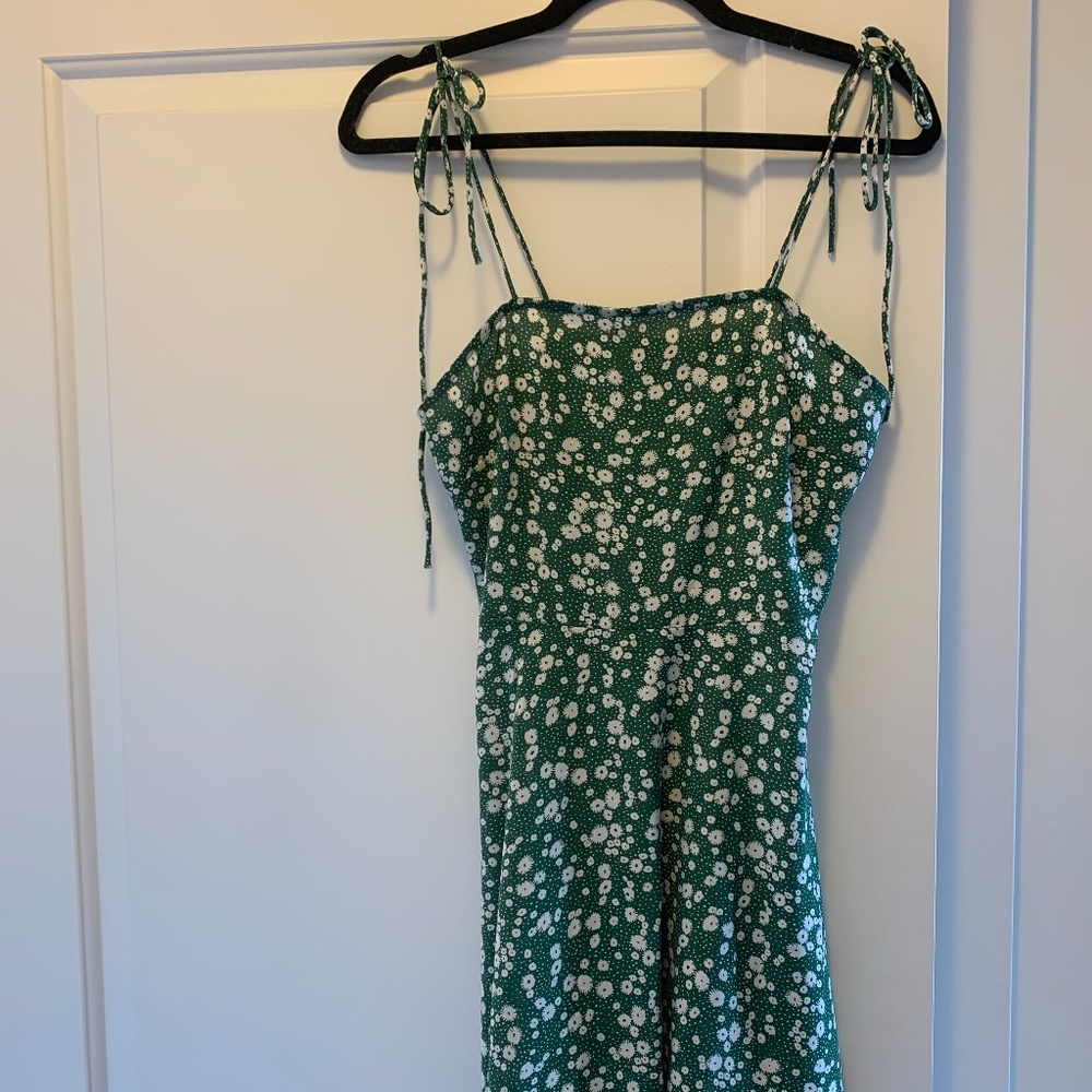 ZAFUL Ditsy Print Tie Shoulder Sleeveless Dress💕